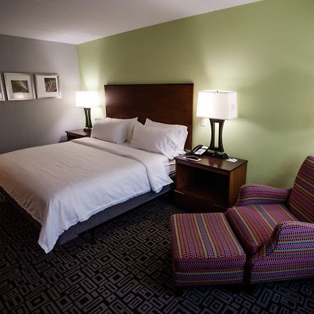 Holiday Inn Express Hickory - Hickory Mart By Ihg Bagian luar foto
