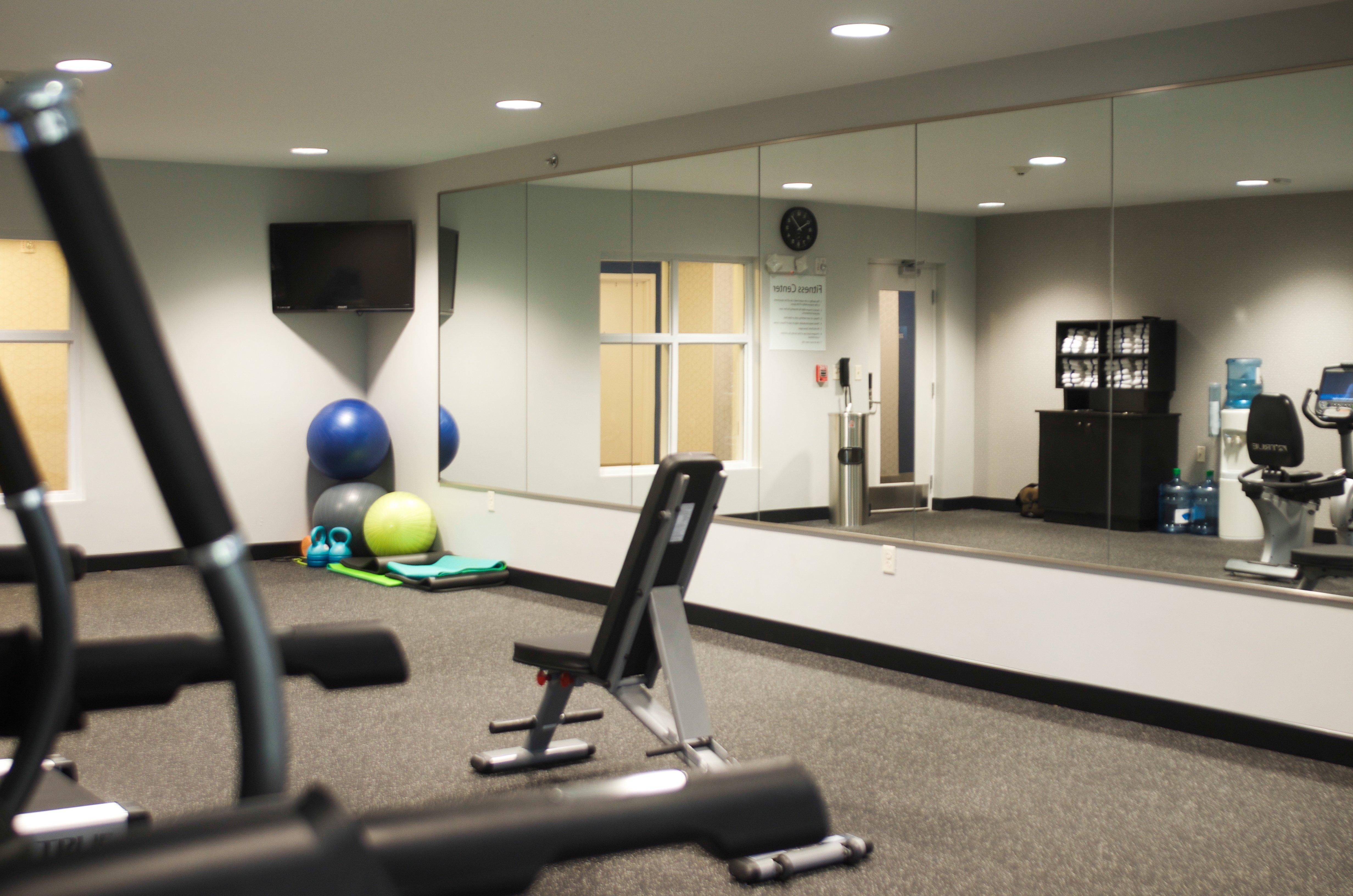 Holiday Inn Express Hickory - Hickory Mart By Ihg Bagian luar foto