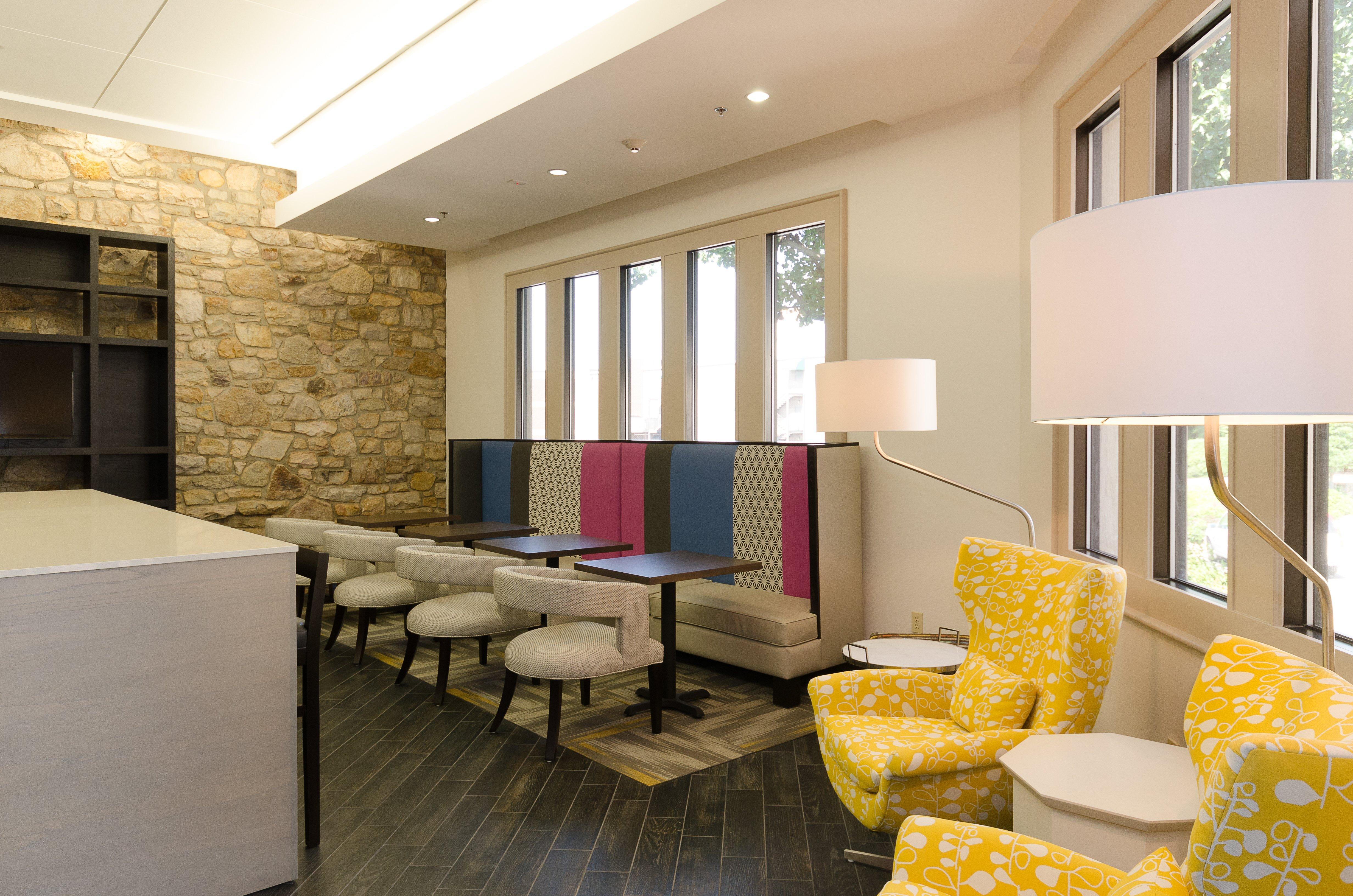 Holiday Inn Express Hickory - Hickory Mart By Ihg Bagian luar foto